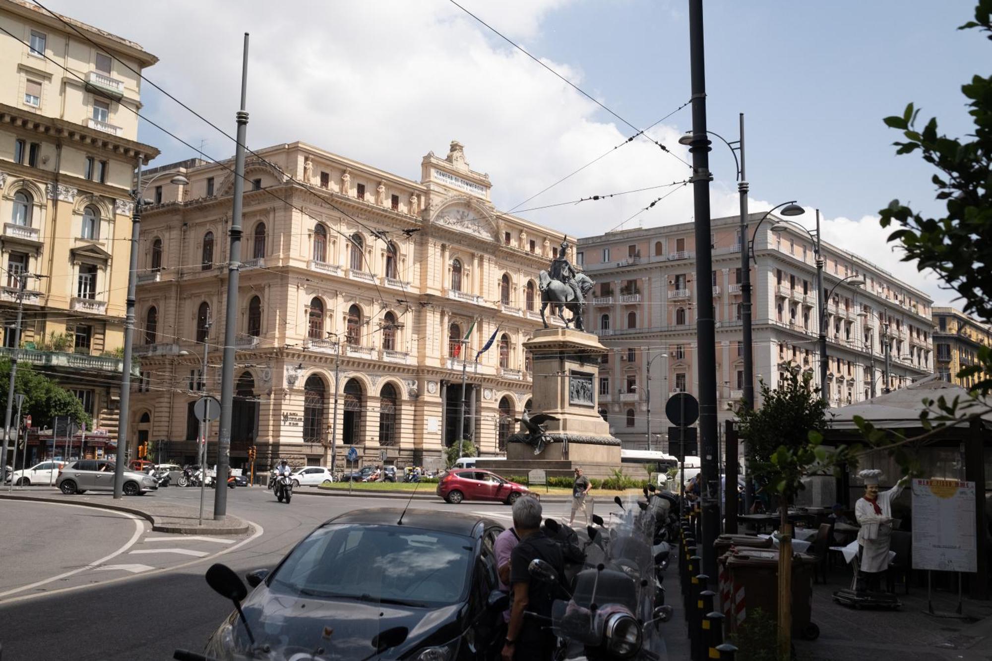 Welmy Napoli Hotel Bagian luar foto